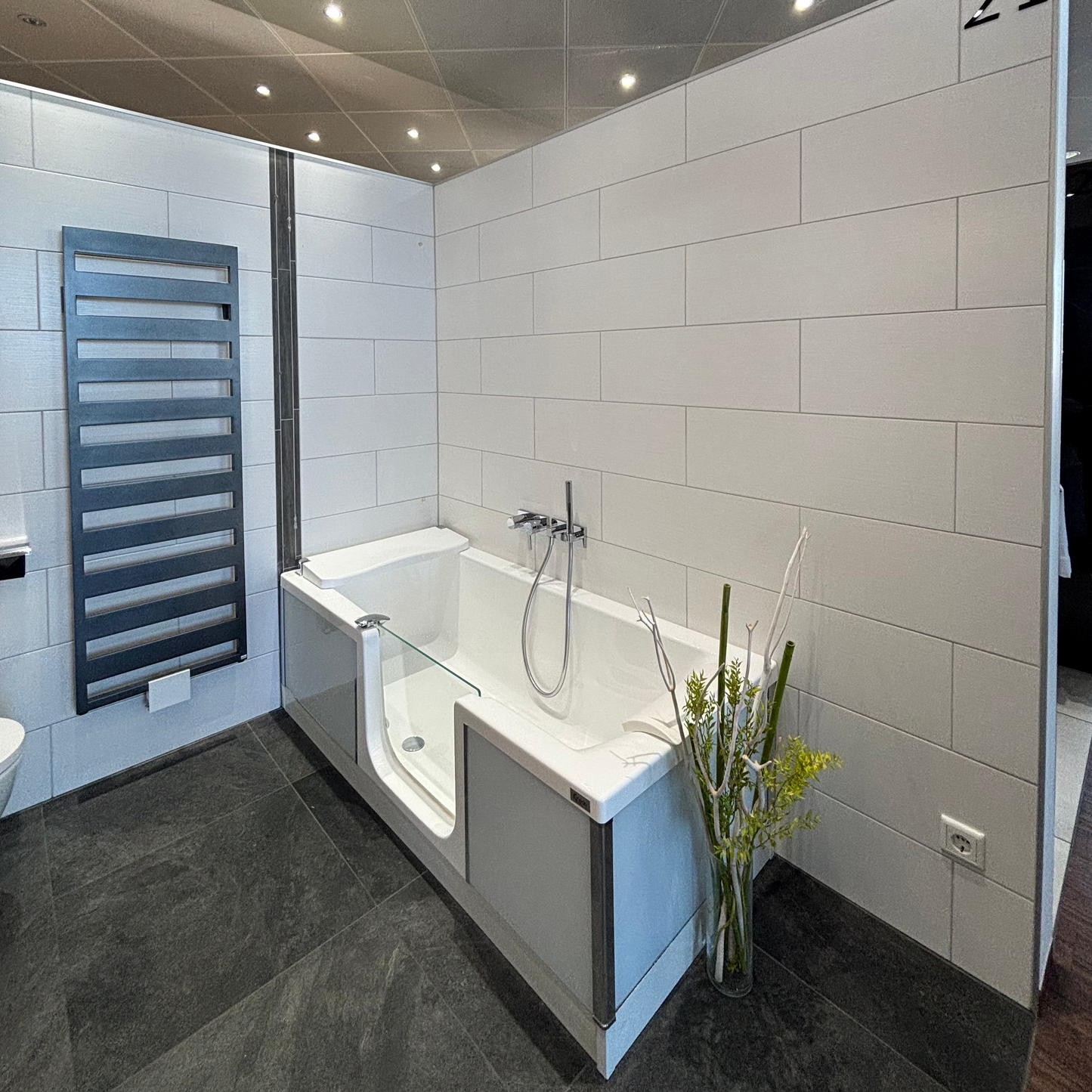 Mineral Fliesen - Ausstellung Bad 21