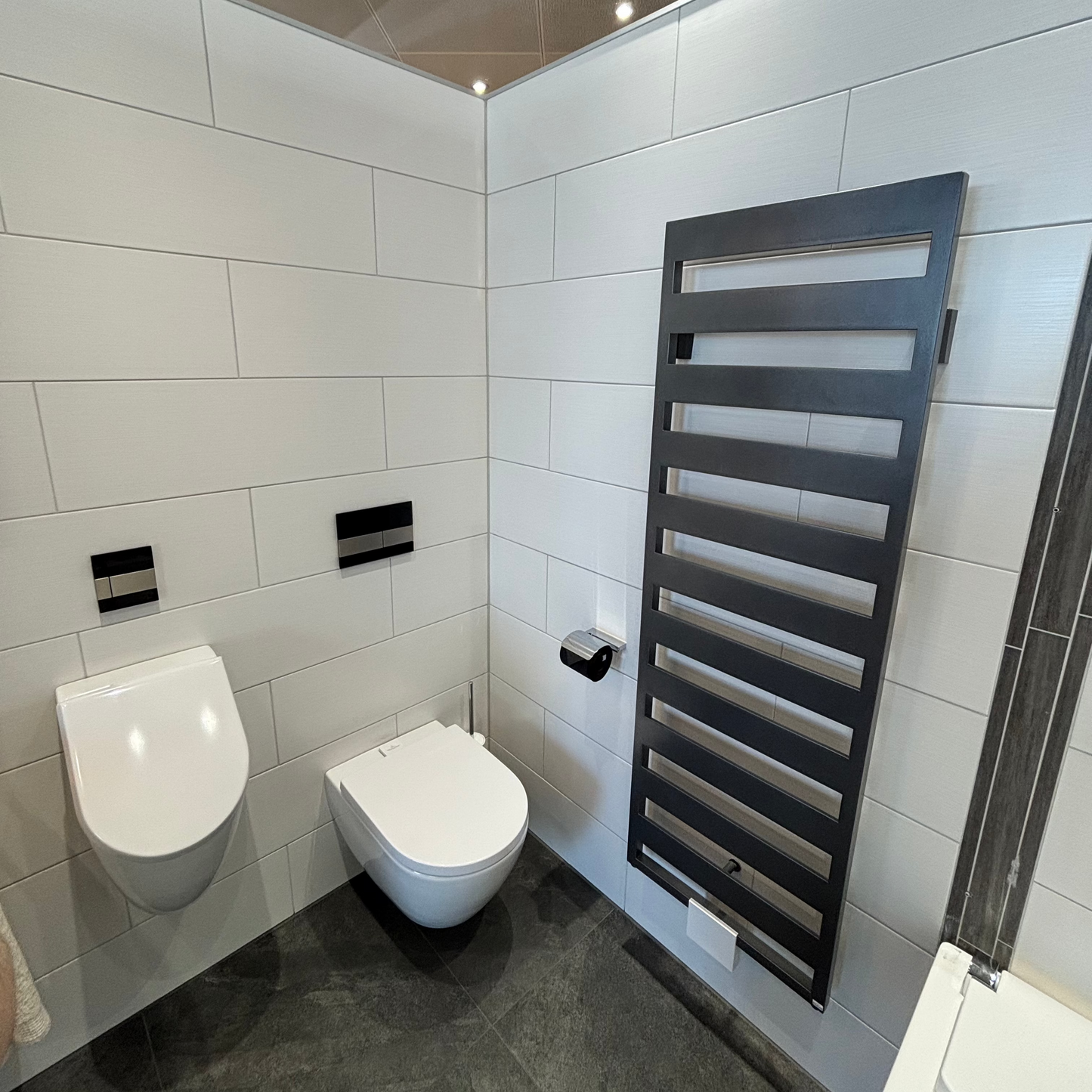 Mineral Fliesen - Ausstellung Bad 21