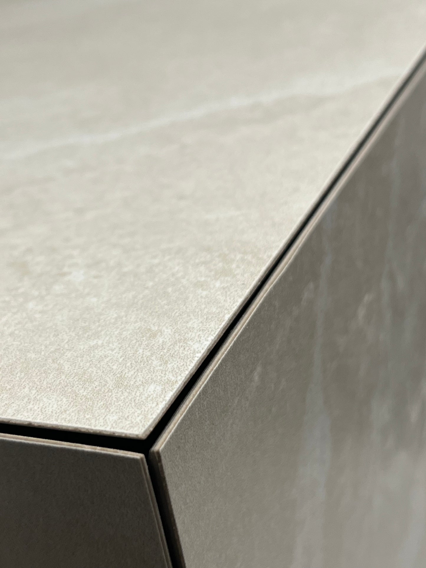 Akemi Colour Bond Maxy Power 250ml – Verfugen und Verkleben von Gehrungsschnitten