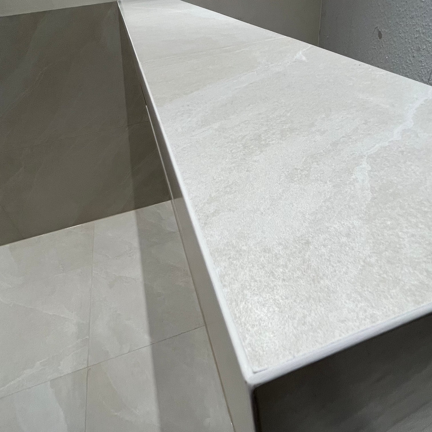 Akemi Colour Bond Maxy Power 250ml – Verfugen und Verkleben von Gehrungsschnitten