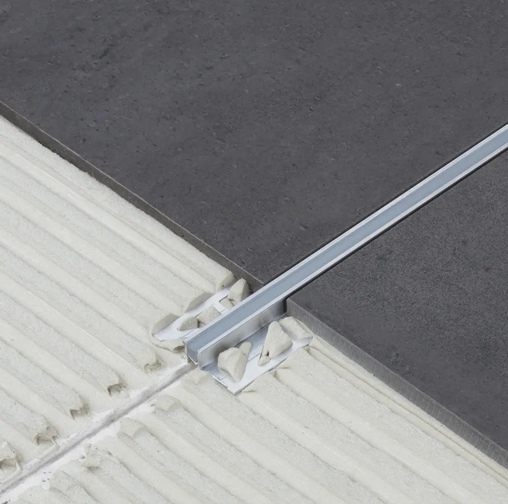 Blanke Schwerlast-DEHNFUGENPROFIL - Aluminium mit Silikon-Dehnfugenmaterial