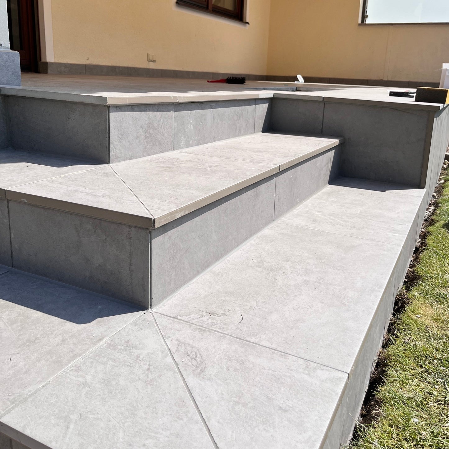 Terrassenplatten Devon silver Tau Ceramica 61X61X2 cm Zement-Optik