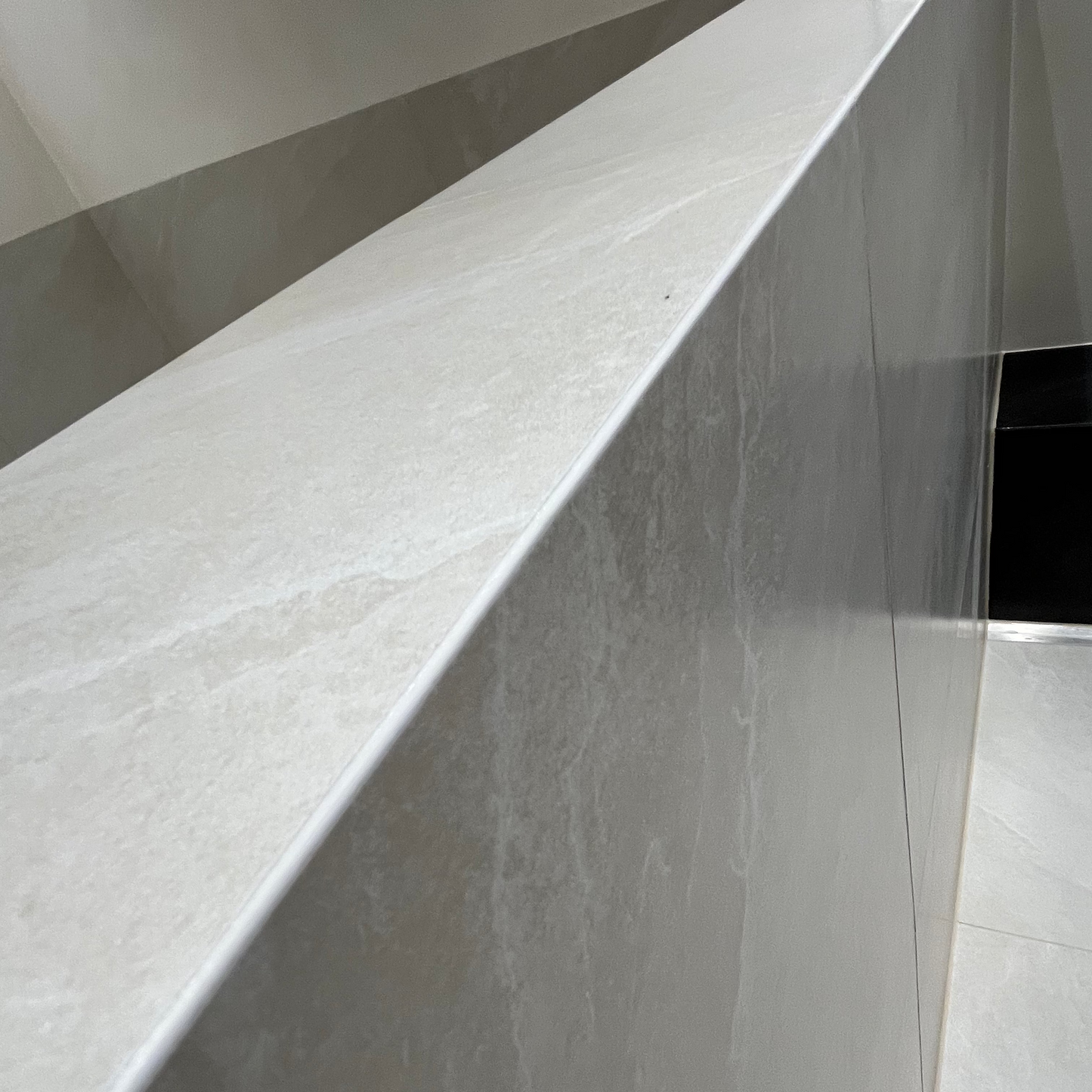 Akemi Colour Bond Maxy Power 250ml – Verfugen und Verkleben von Gehrungsschnitten