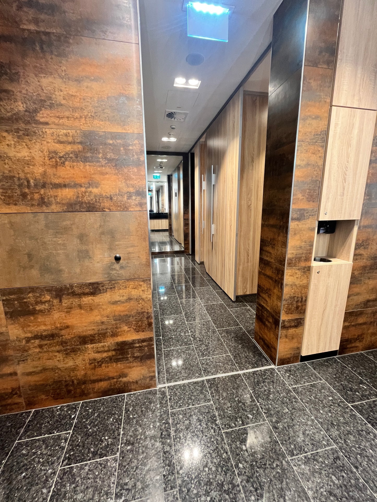 Naturstein Nero Impala – elegante Tiefe in Schwarz